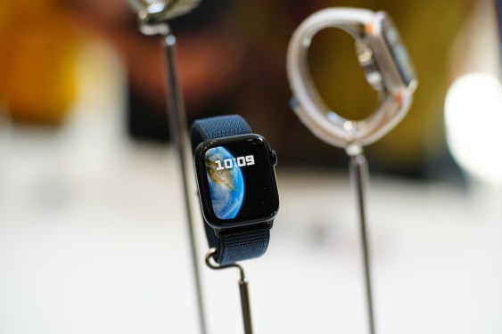 Apple Watch Series 9 blue 2